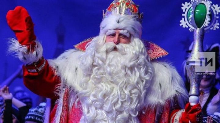 Пассажиры в костюмах Деда Мороза и Снегурочки могут ездить бесплатно в электричках