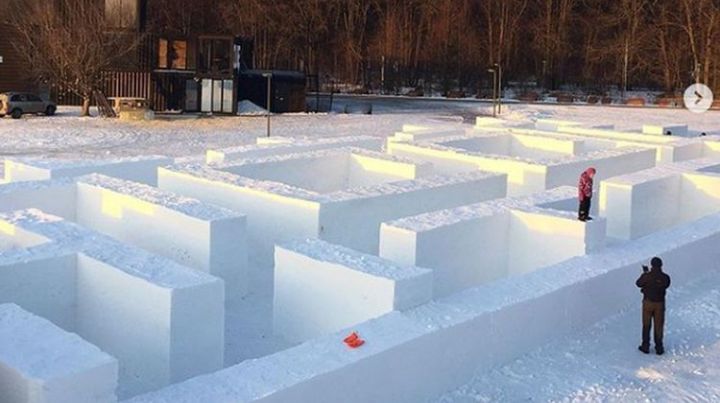 Снежный лабиринт в Горкинско-Ометьевском лесу строили восемь человек. Как?