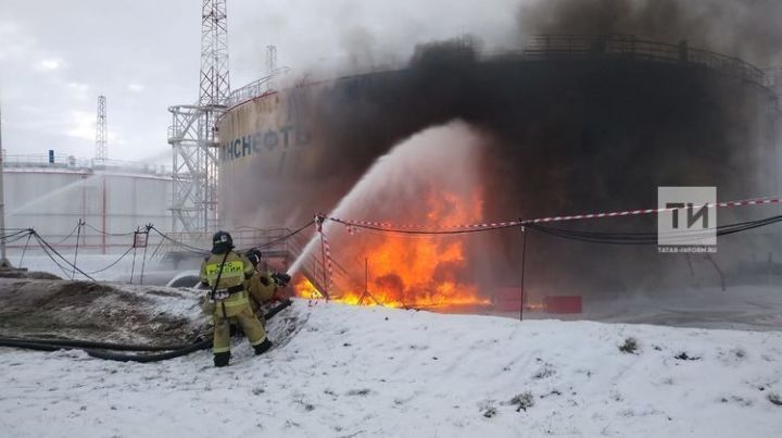 МЧС опубликовало видео тушения пожара на территории «Транснефти» в Татарстане