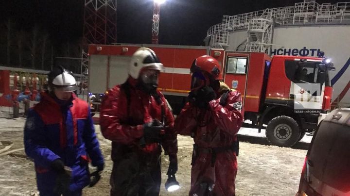 Спасатели подняли тела двоих погибших на пожаре в резервуаре «Транснефти» в РТ