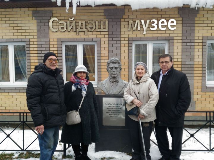 Родственники Салиха Сайдашева посетили музей