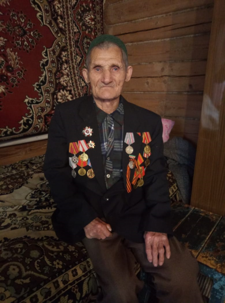 Участник ВОв  Агзям  Зиганшин сегодня отмечает свой 90-летний юбилей