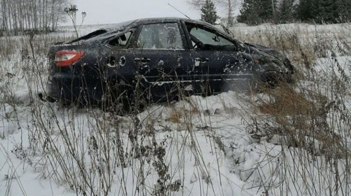 Легковушка вылетела с трассы в кювет в Татарстане, водитель погиб на месте