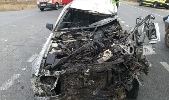 Водитель иномарки стал жертвой страшной аварии с грузовиком возле села Чепчуги