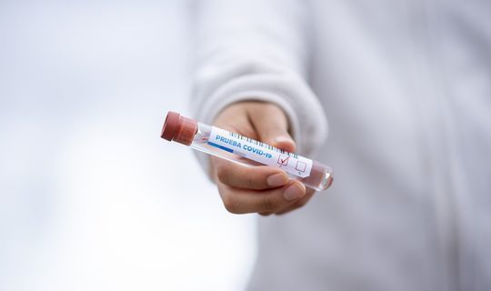 Участвовавший в испытаниях вакцины от Covid депутат Госдумы заболел коронавирусом