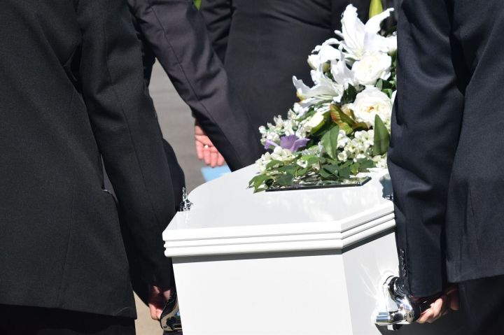 Что нужно сделать после похорон близкого