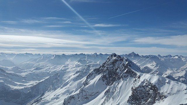 "Будь готов к гибели". Почему альпинисты оставляют тела товарищей в горах