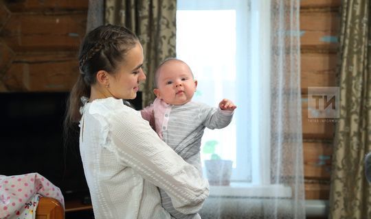 Татарстанцы начали получать «путинские» выплаты на детей к Новому году
