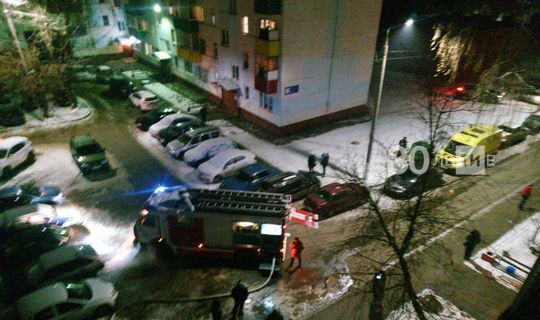 В Нижнекамске пожилой мужчина погиб, пытаясь спрятаться от пожара в туалете