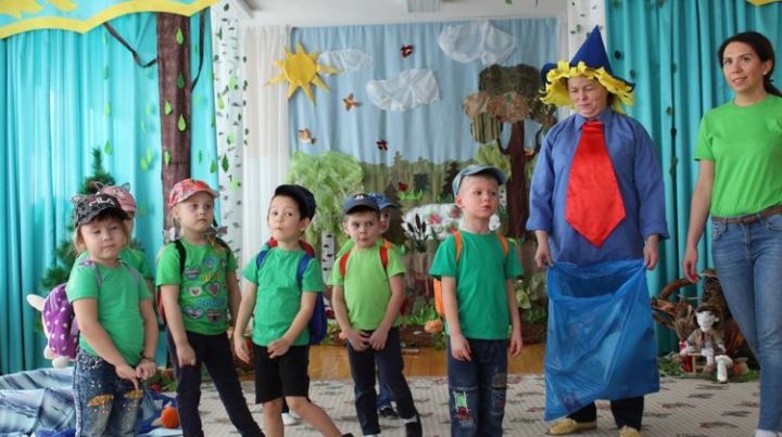 Воспитанники детсадов Высокогорского района собрали более одной тонны макулатуры