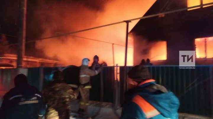 В Лениногорском районе 15-летний парень спас из огня потерявшего сознание соседа