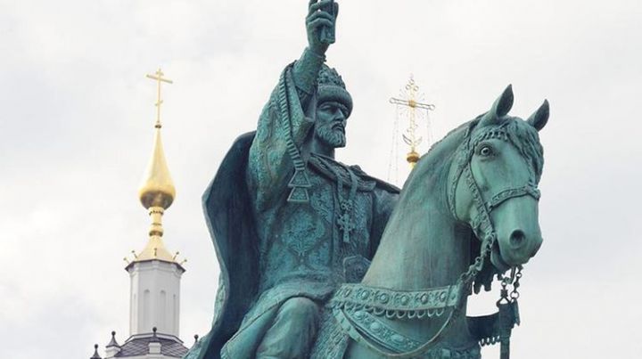 «Это провокаторы и враги Церкви»: Историки и религиозные деятели выступают против памятника Ивану IV