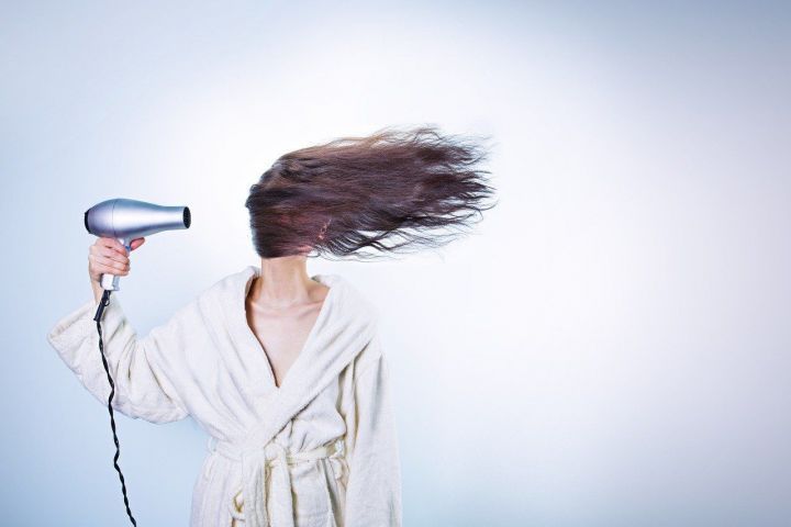 Как остановить выпадение волос: эффективные методы