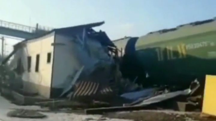Появилось видео с места аварии на ж/д станции «Юдино» в Казани