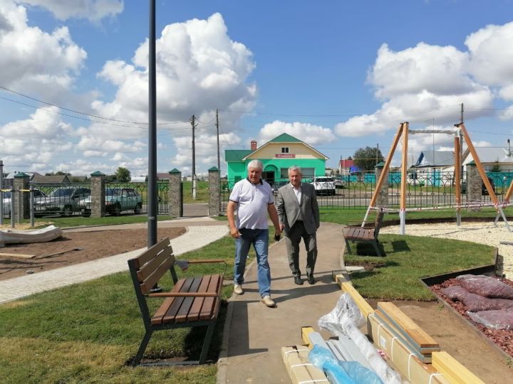 Глава Высокогорского района посетил будущий парк в деревне Малый Сулабаш