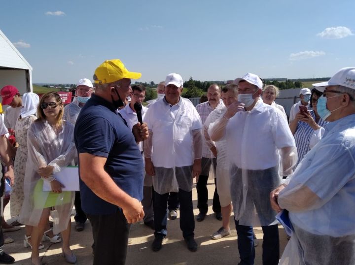 Семейную ферму Латыповых в Высокогорском районе посетил Марат Зяббаров
