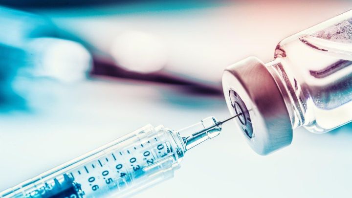 Названы побочные эффекты российской вакцины «Спутник V»