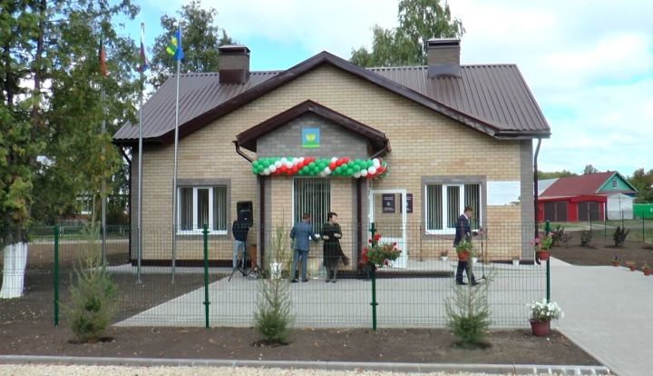 В поселке Бирюлинского зверосовхоза открылось новое здание сельского поселения