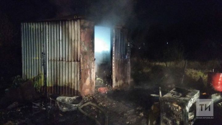 Выяснилось, что погибшие в ночном пожаре под Зеленодольском были заперты в горящей бане