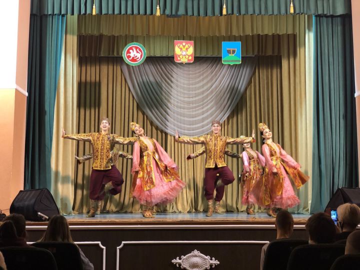 Артисты Казанской филармонии представили высокогорцам концертную программу