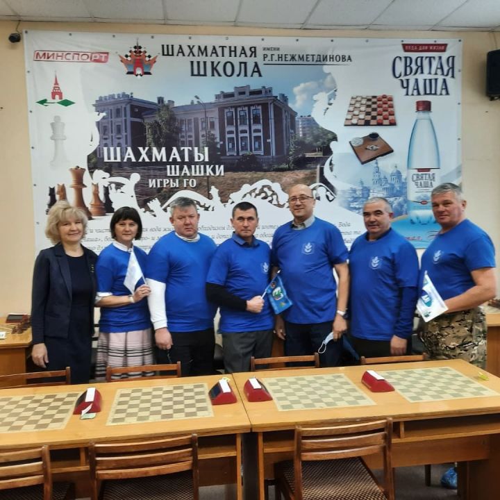 Члены профсоюза работников образования Высокогорского района приняли участие в шахматно-шашечном турнире в г.Казани