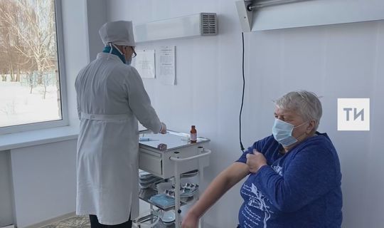 Жителей отдаленных сел Татарстана начали вакцинировать от Covid-19