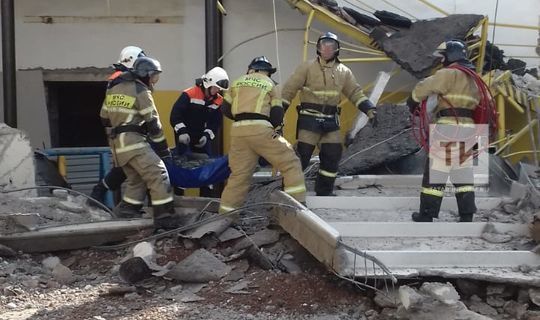 В Альметьевске на рабочего рухнула бетонная плита, мужчина погиб