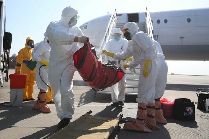 В аэропорту Казани Роспотребнадзор «встретил» самолет из Занзибара с умершим от Эболы