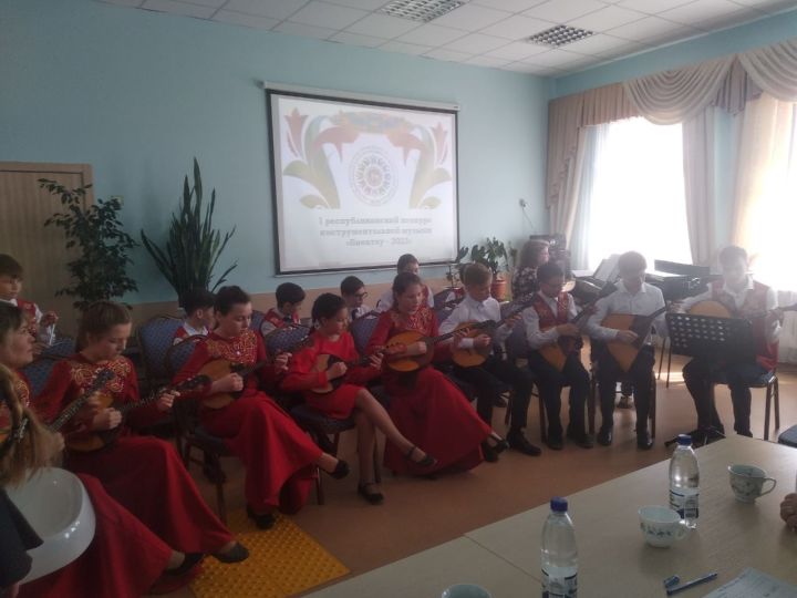 В школе искусств им.Салиха Сайдашева состоялся первый республиканский конкурс инструментальной музыки «Биектау»