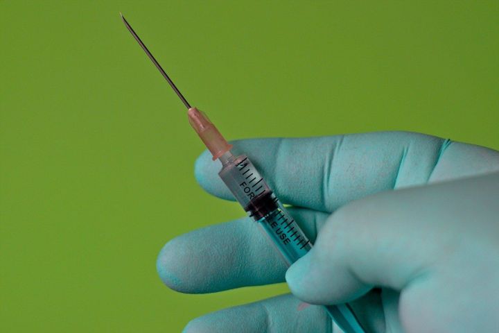 РКН десятками блокирует сайты, продающие поддельные сертификаты о вакцинации