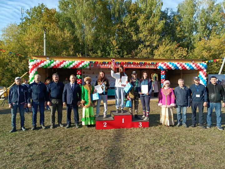 Адиля Усманова заняла первое место на «Дне коня»