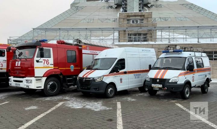 Минниханов вручил Высокогорскому району ключи от пожарной техники