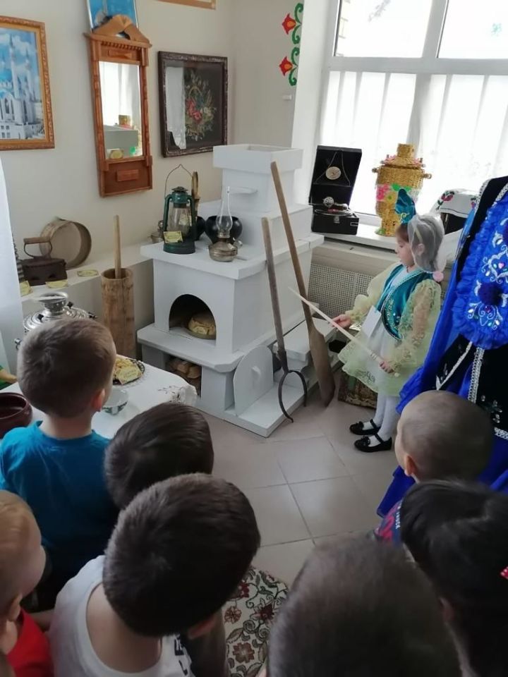 В преддверии международного дня родного языка воспитанники детского сада «Тургай» стали экскурсоводами