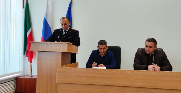 На заседание антитеррористической комиссии в Высокогорском районе рассмотрели вопросы безопасности инфраструктуры района