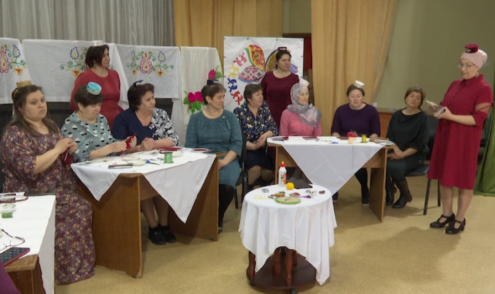 В Куркачинском доме культуры прошла выездная встреча общественной организации татарских женщин «Ак Калфак»