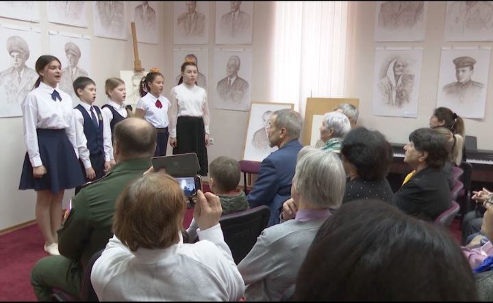 В Высокогорском краеведческом музее прошло открытие выставки Хайдара Сайбаталова