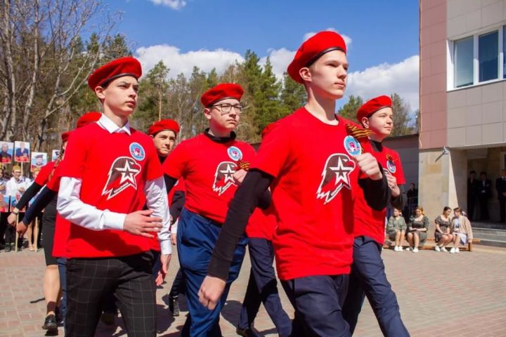 Торжественное мероприятие прошло в школе №2, посвященное празднованию 77-й годовщины Победы в Великой Отечественной войне