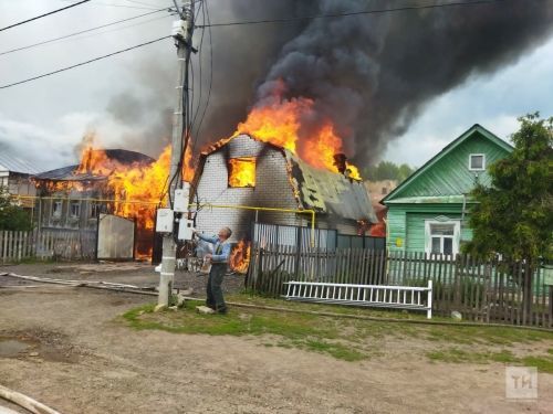 В Киндерях сгорел дом