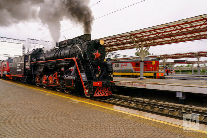 Из Казани в Свияжск запустили необычный поезд