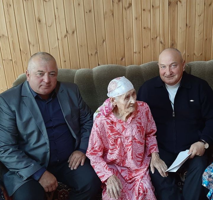 90-летие отметила жительница села Мемдель