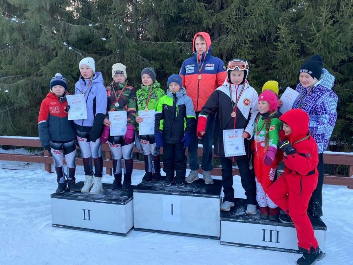 Высокогорские лыжники взяли 13 медалей в республиканских соревнованиях