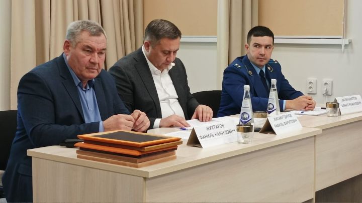 В Ямашурме провели собрание граждан