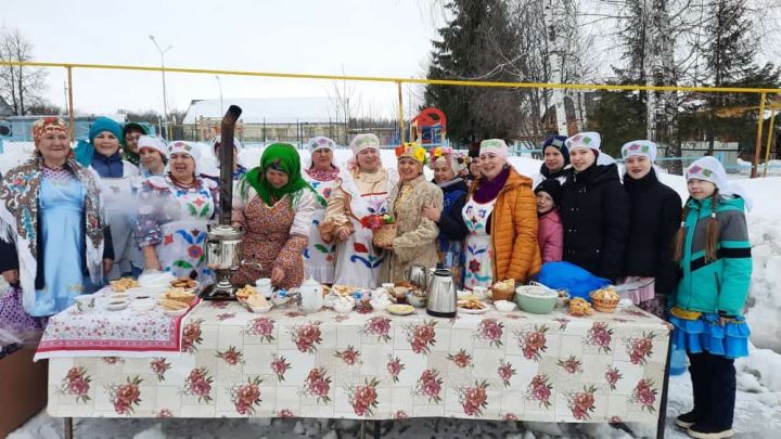 Село Березка с размахом отметило праздник Карга боткасы