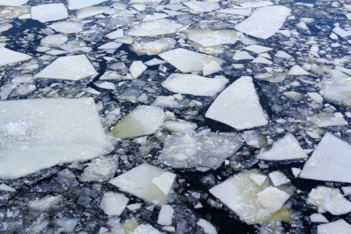 Эксперт рассказал, можно ли в Татарстане выходить на лед