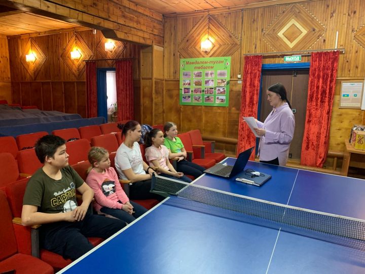 Несовершеннолетние получатели социальных услуг Высокогорского района познакомились с творчеством Горького