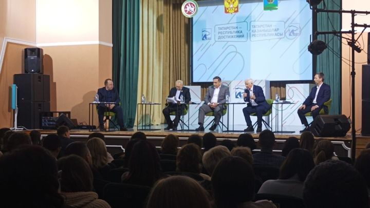 Автобусный марафон «Татарстан – республика достижений» продолжает посещать районы республики