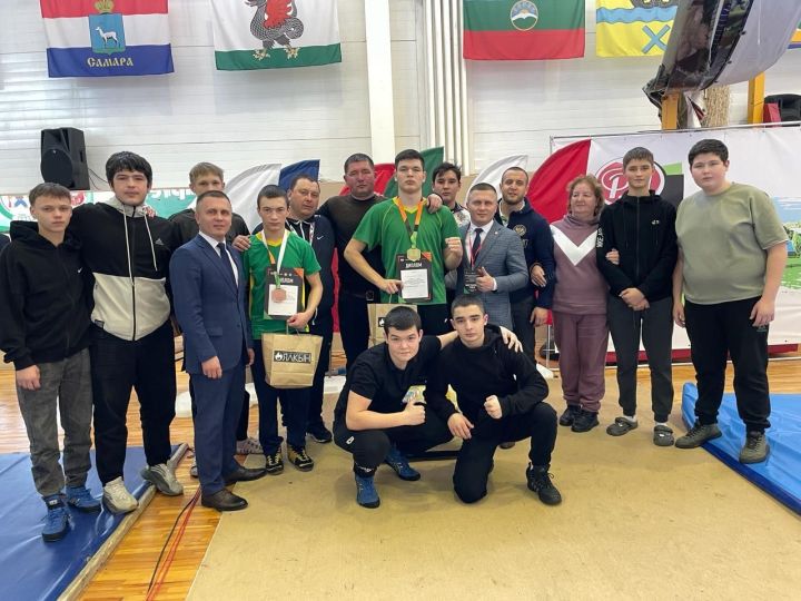 Юноши возвратились с медалями с Первенства РТ по корэш