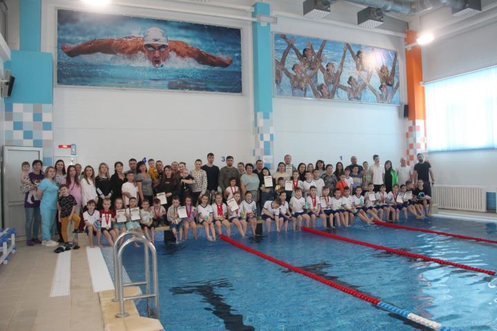 В «Инеше» состоялись соревнования по плаванию, посвящённые Году семьи.