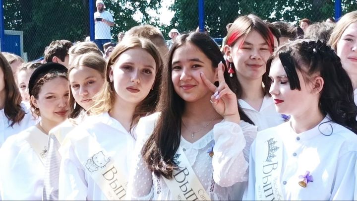 Родители выпускников рассказали, куда планируют поступать их дети