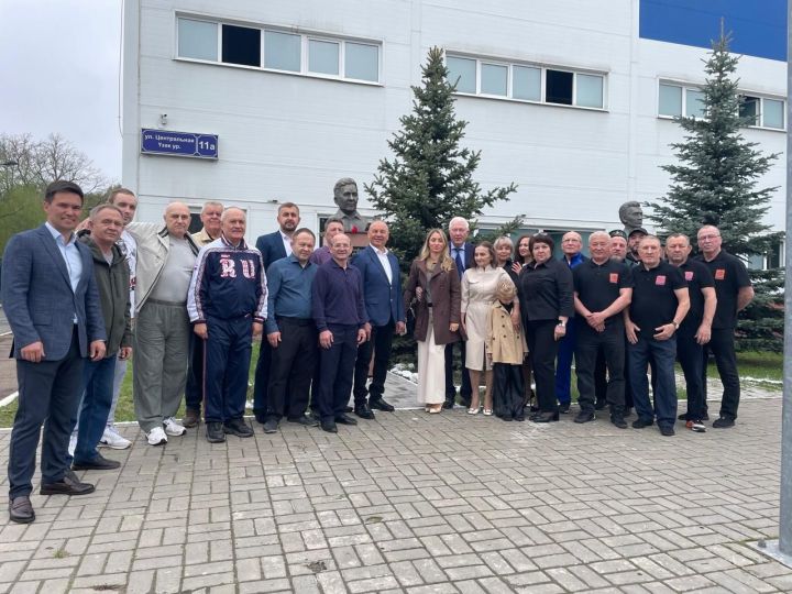 В спорткомплексе «Биектау» проходят всероссийские соревнования по вольной борьбе